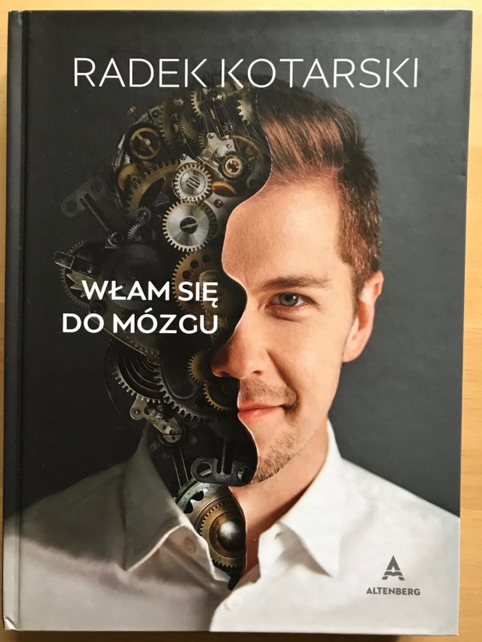 Włam się do mózgu - recenzja i komentarz